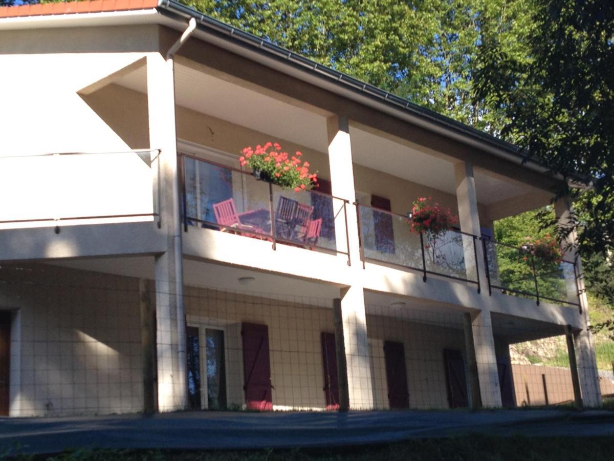 Le Mas De Servant Roulottes Et Chambres D'Hotes Auberives-en-Royans Zewnętrze zdjęcie